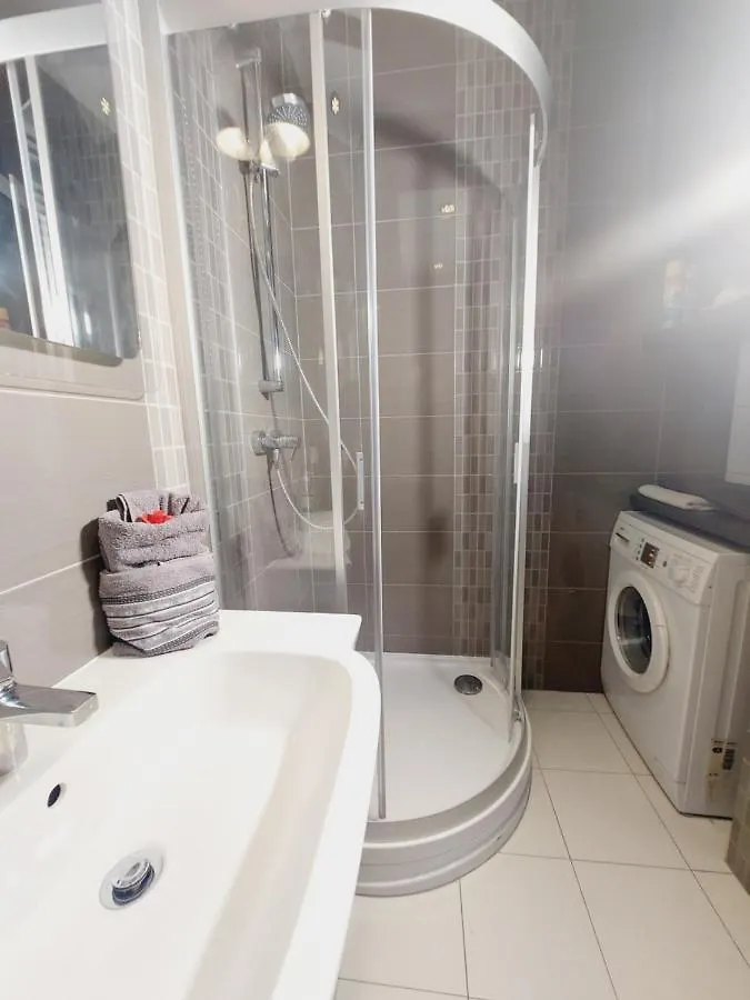 Central Apartments Garnizon 928 & Parking 格但斯克 0*,